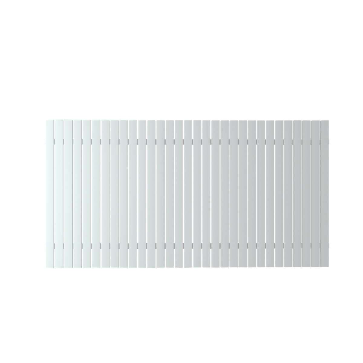 Black vertical picket aluminium fence with smooth slats and no footholds for a climbing dog